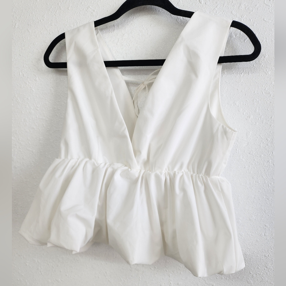 Buttermelon Babydoll Chic Peplum White Sleeveless Blouse Size Medium - Picture 7 of 8